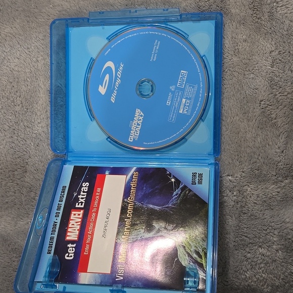 Marvel Guardians of the Galaxy Blu-ray with Vibrant Colors - Picture 3 of 3